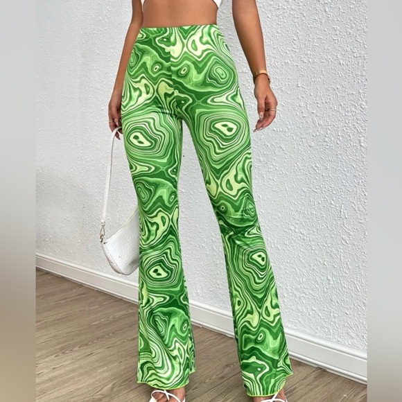 Green spiralled flare pants from Shein, women’s small - Picture 1 of 4